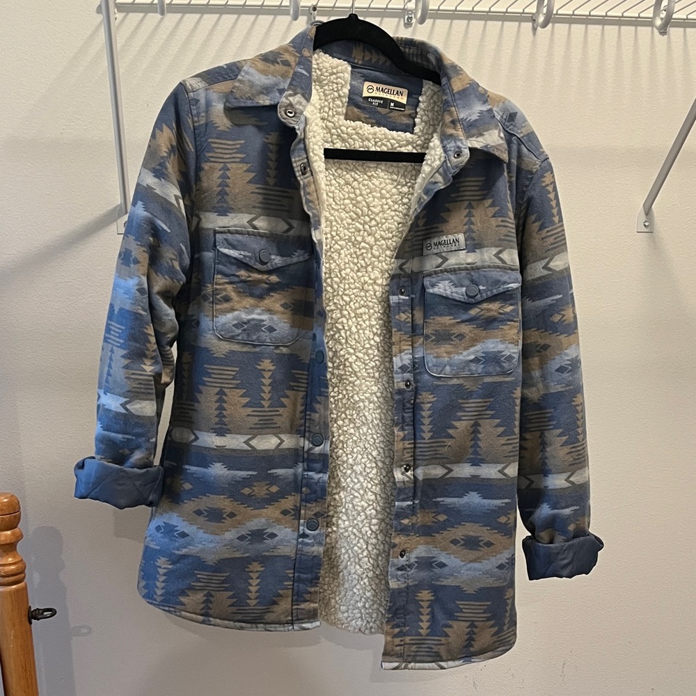 Magellan Blue and Tan Patterned Shirt Jacket